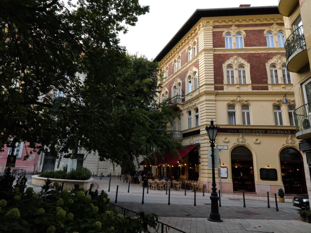 Hiraeth Home Budapeste Exterior foto