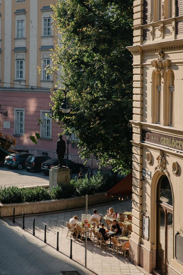 Hiraeth Home Budapeste Exterior foto